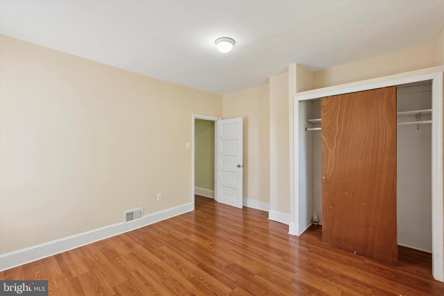 322 W Somerville Ave Property Photo 11