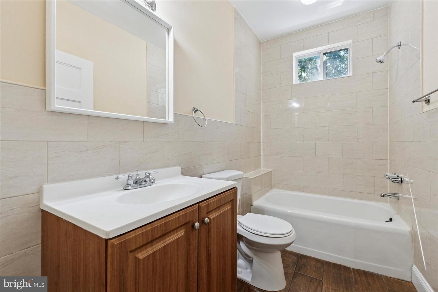 322 W Somerville Ave Property Photo 13