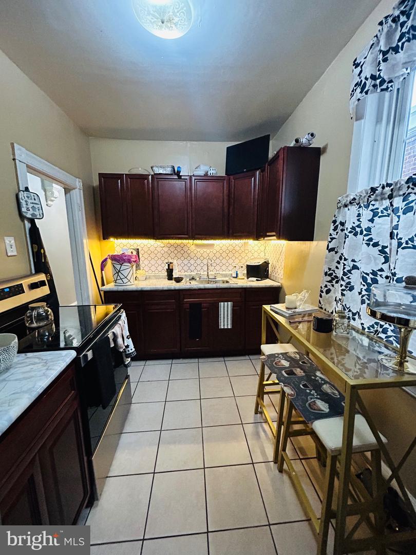 1230 E Chelten Ave Property Photo 22