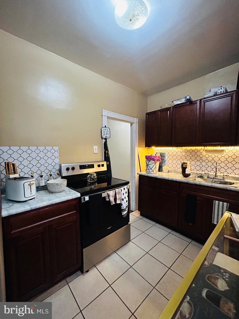 1230 E Chelten Ave Property Photo 23