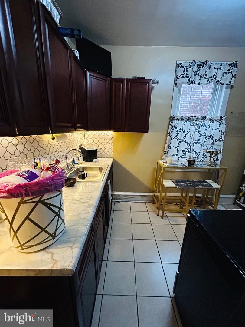 1230 E Chelten Ave Property Photo 26