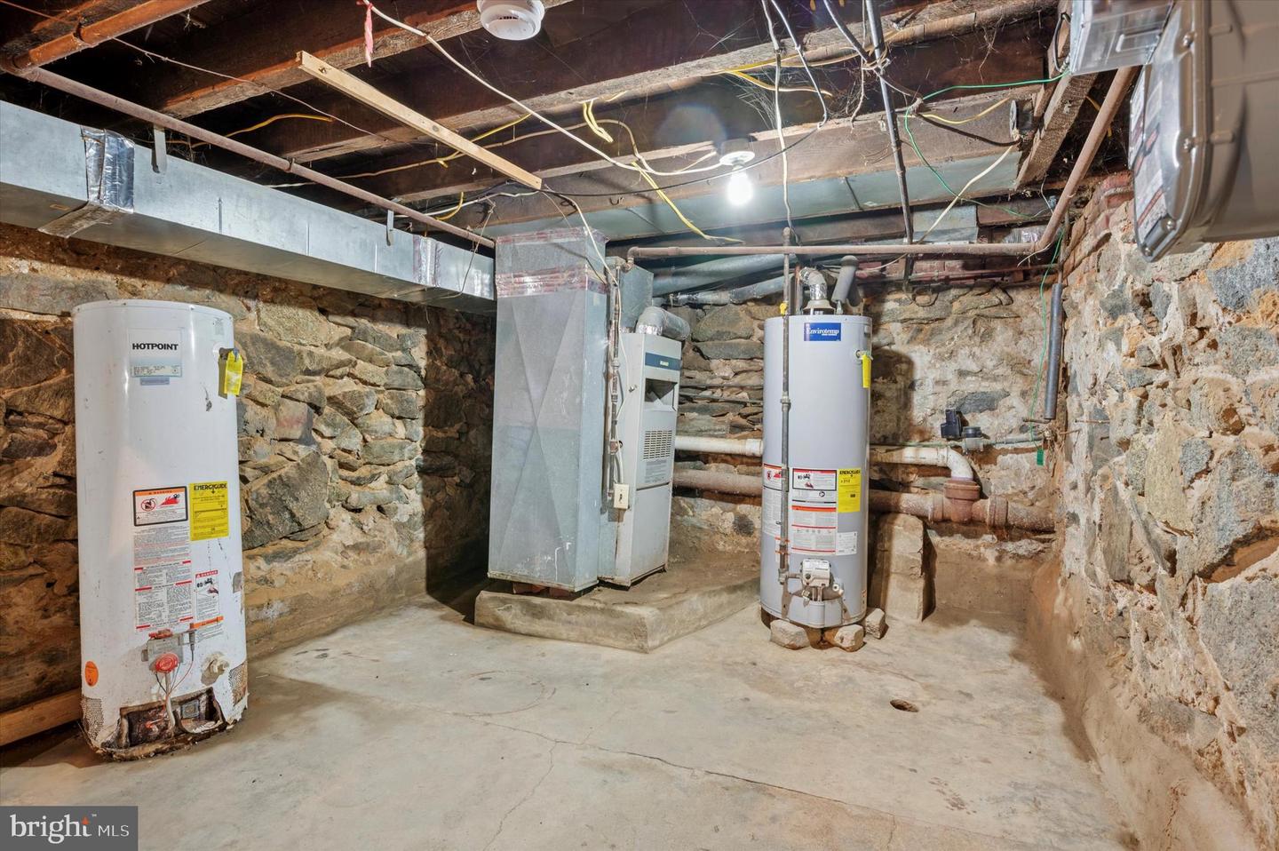 300 E William St Property Photo 15
