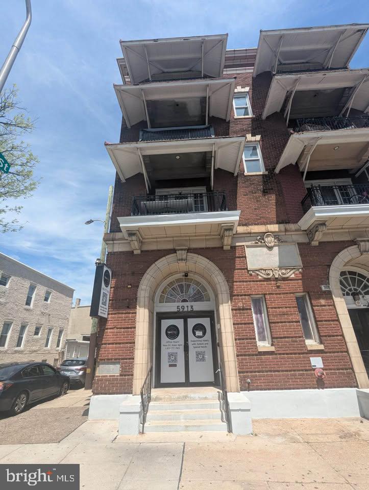 5913-17 Chestnut St Property Photo 1