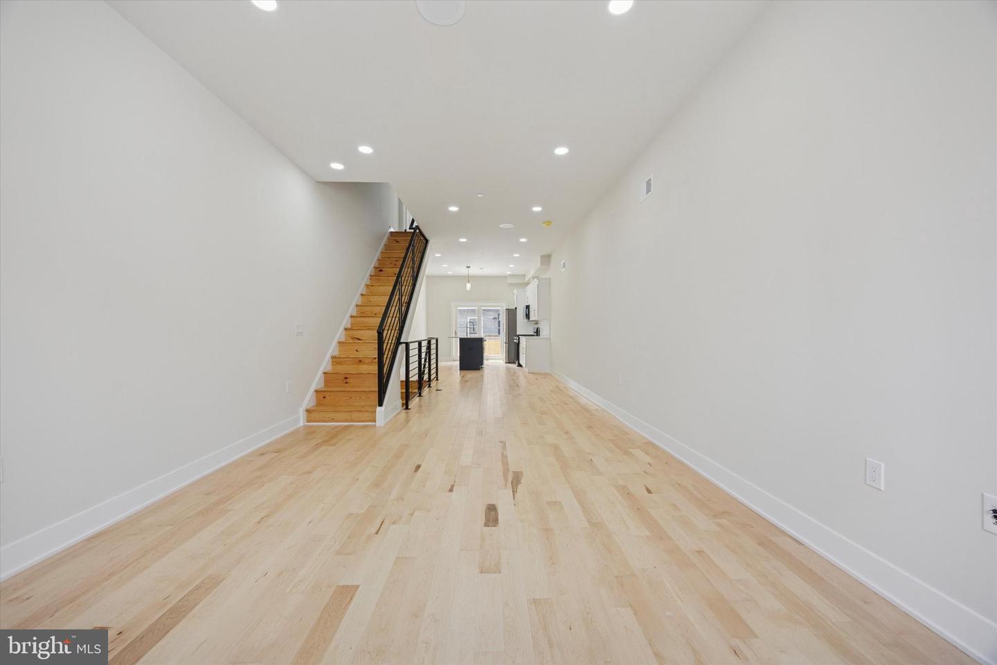 604 Mckean St Property Photo 3
