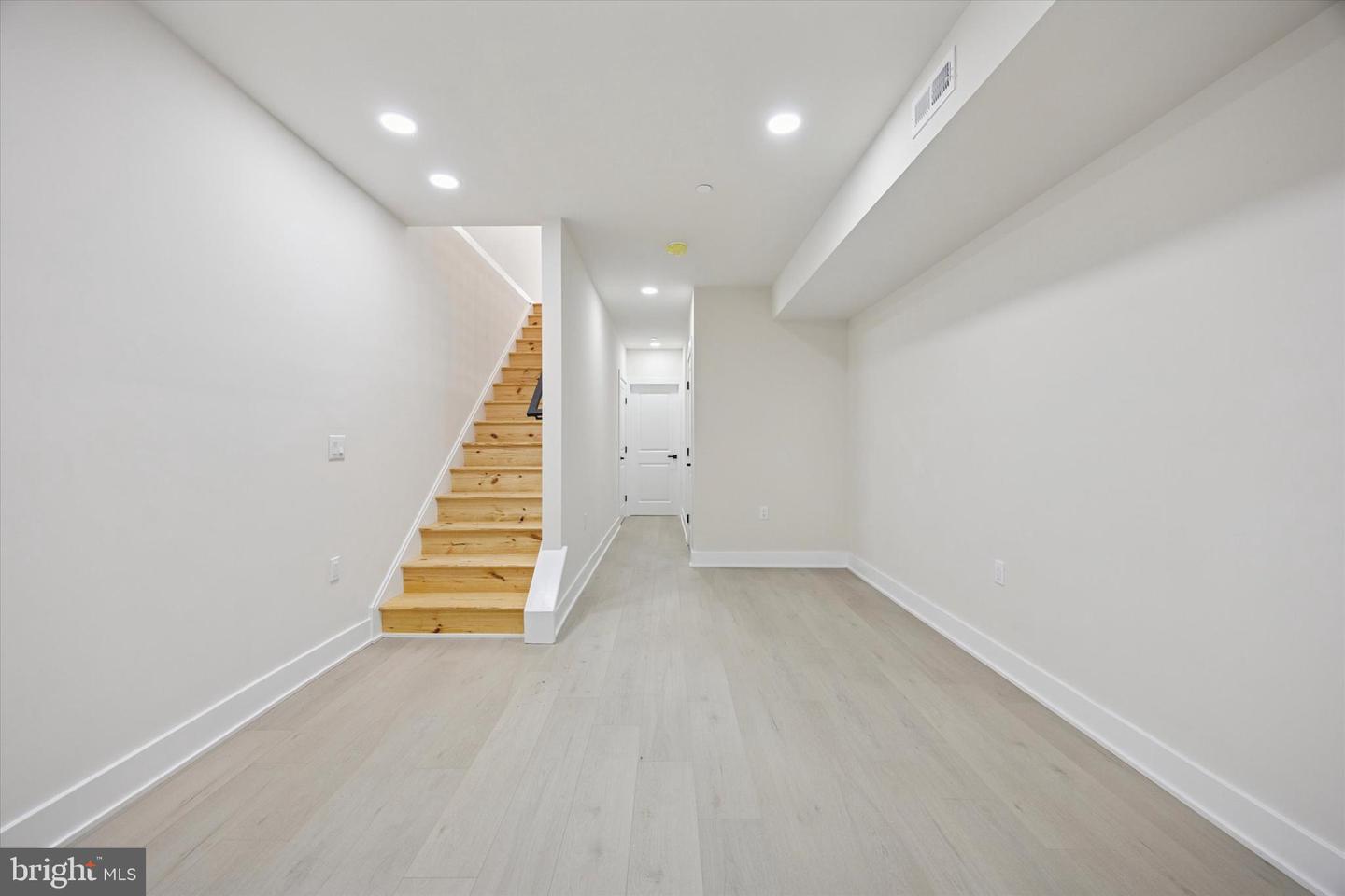 604 Mckean St Property Photo 9