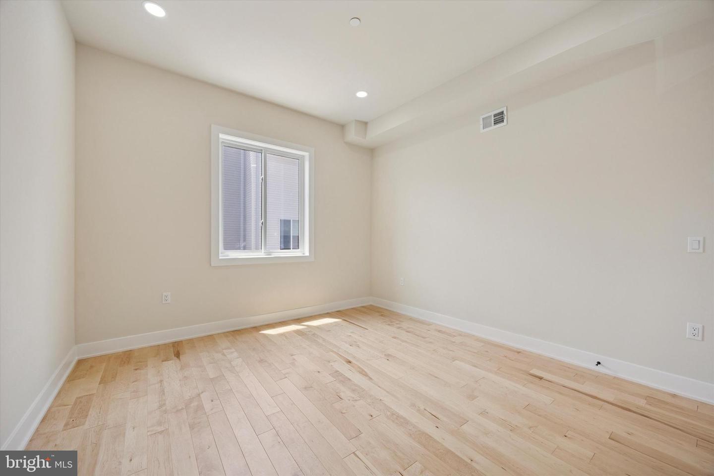 604 Mckean St Property Photo 12