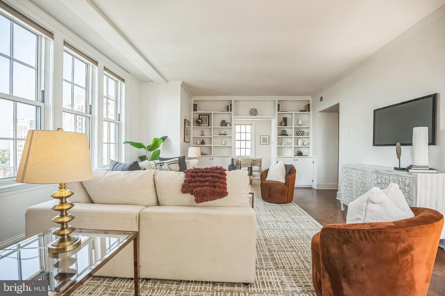 1800 Rittenhouse Square #902 Property Photo 3