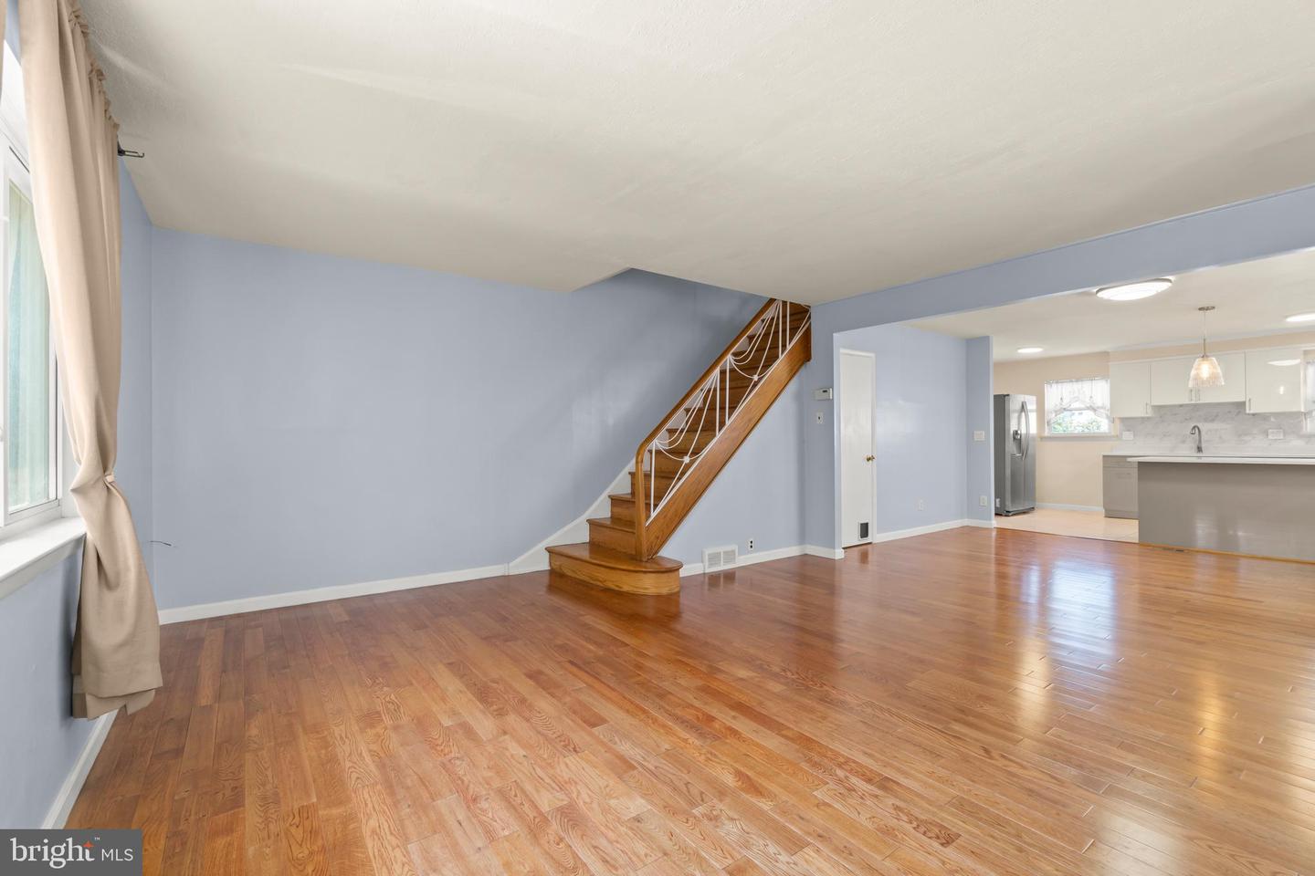 9028 Brous Ave Property Photo 15