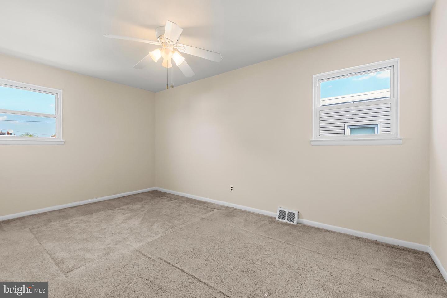 9028 Brous Ave Property Photo 21