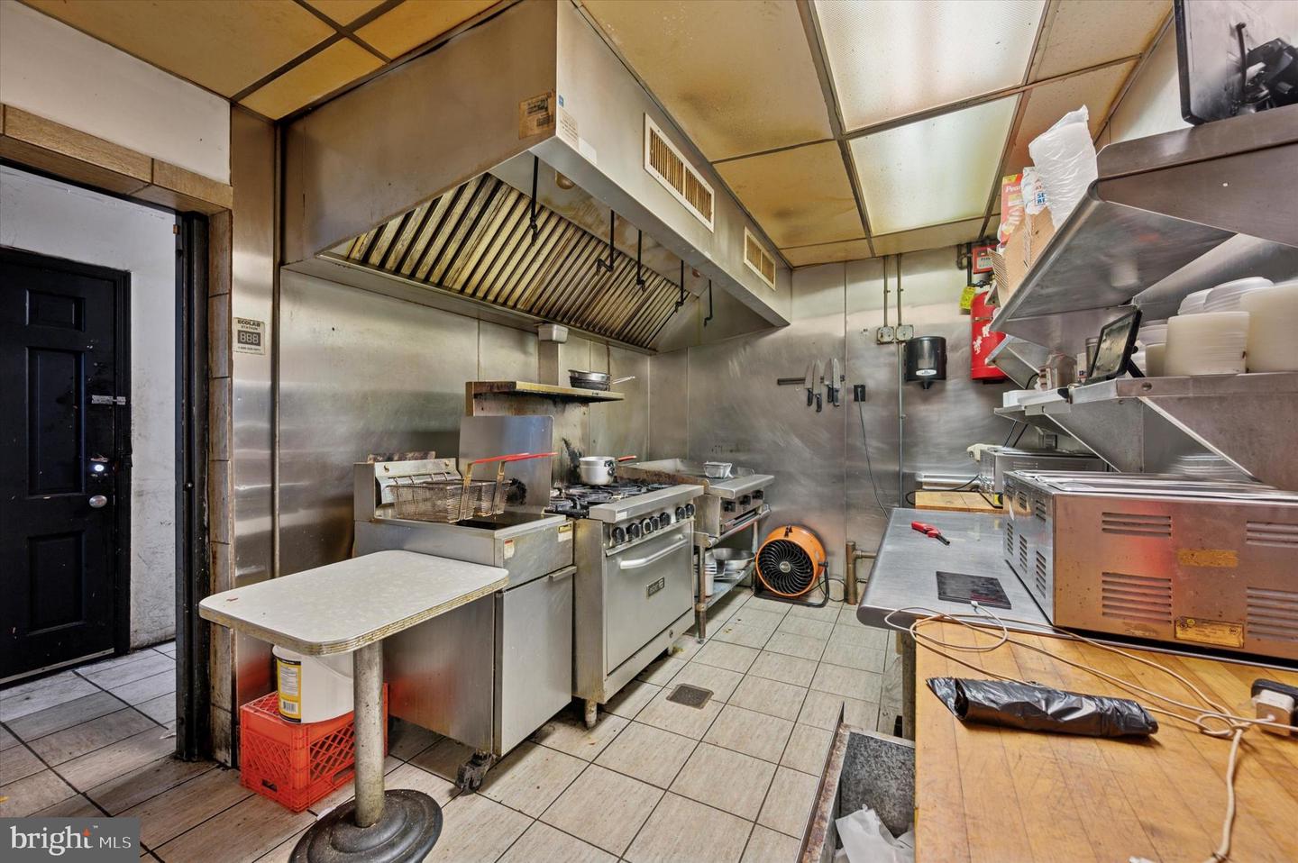 2327 E York St Property Photo 16