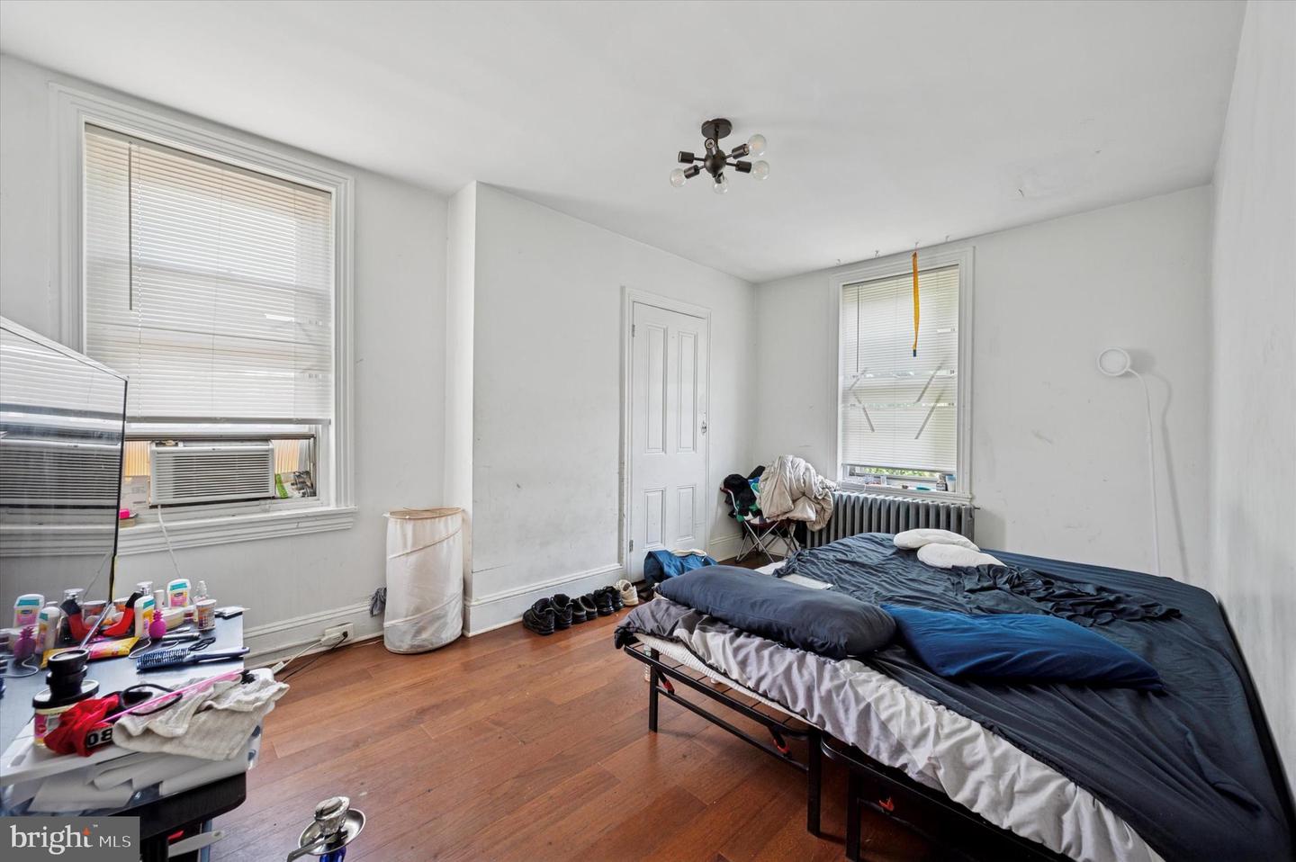 2327 E York St Property Photo 19