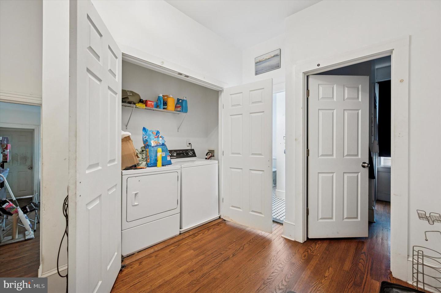 2327 E York St Property Photo 24