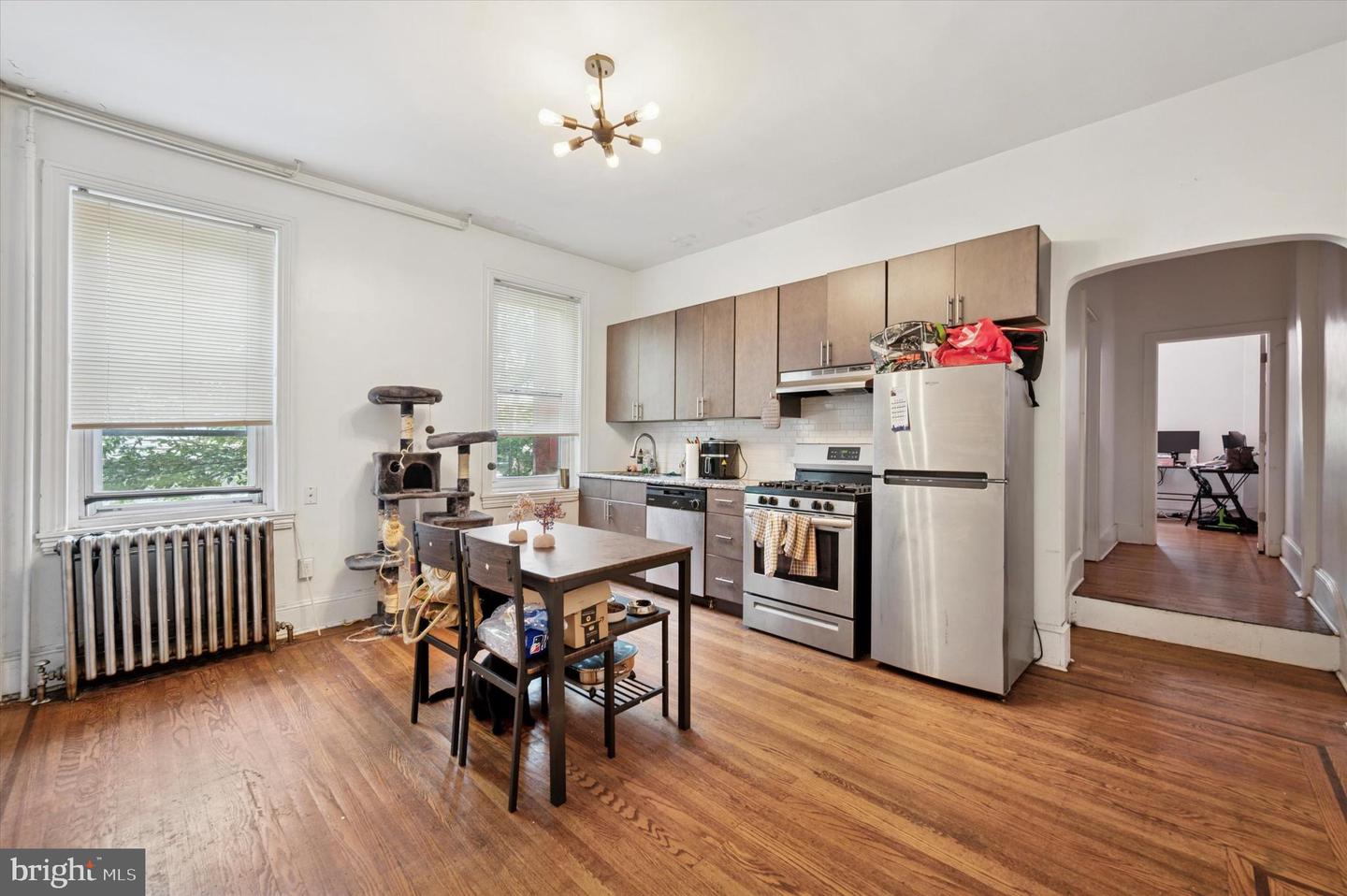 2327 E York St Property Photo 28