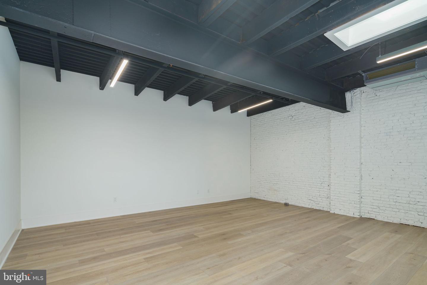 1522 Alter St #203 Property Photo 4