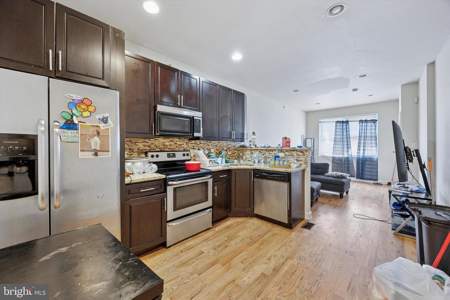 1927 N Gratz St Property Photo 2