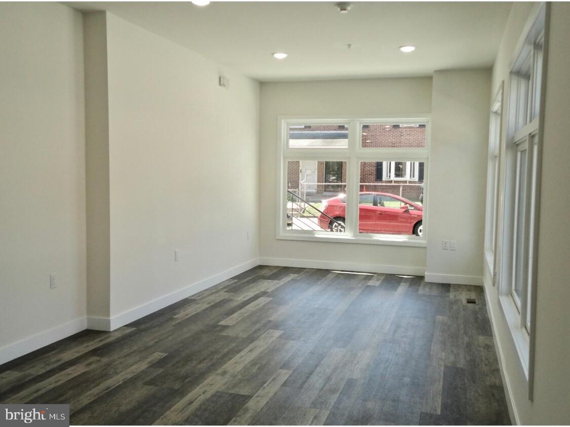 1641 W Venango St #commercial Property Photo 3