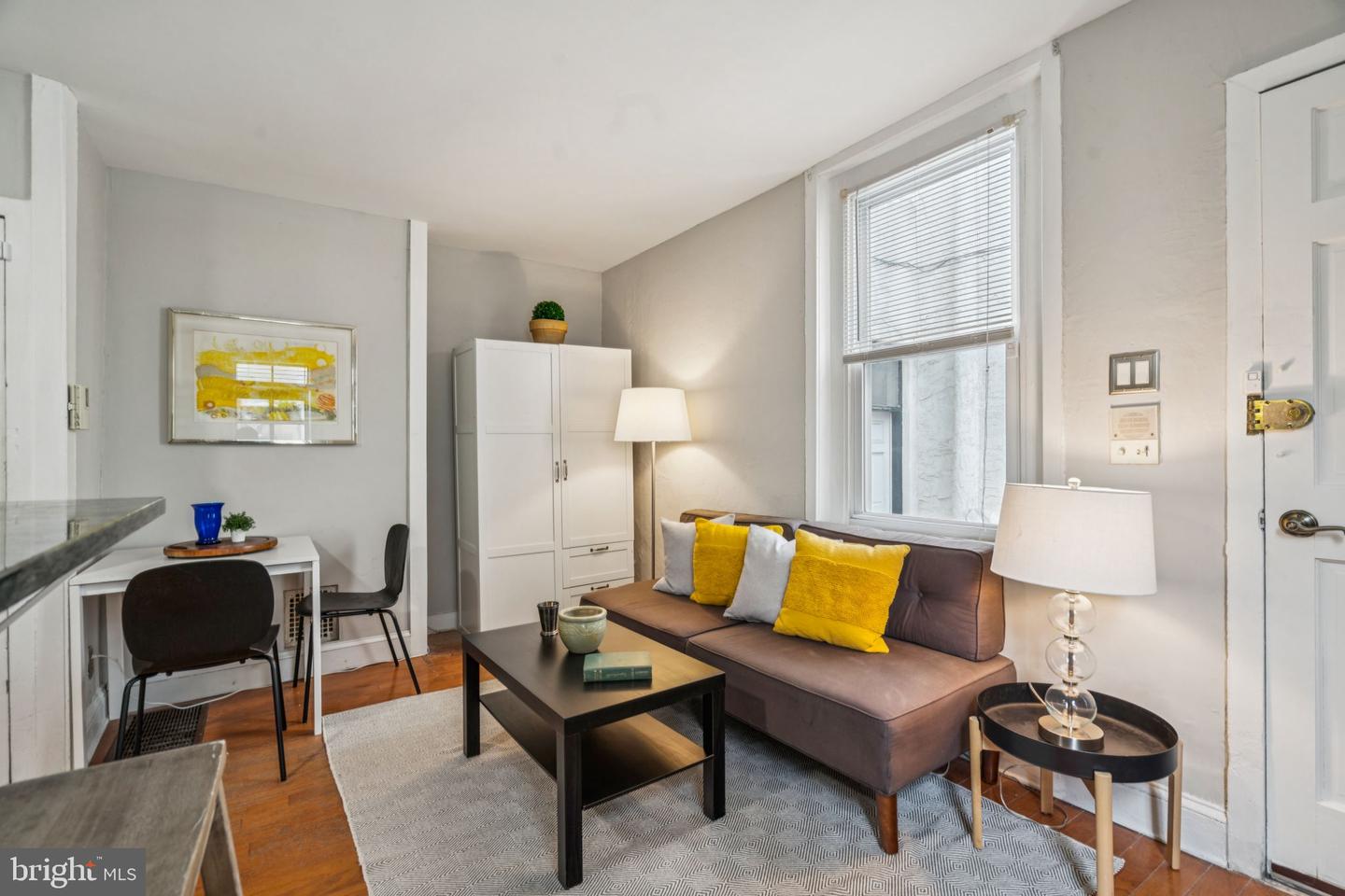 2013 Naudain St #b Property Photo 1