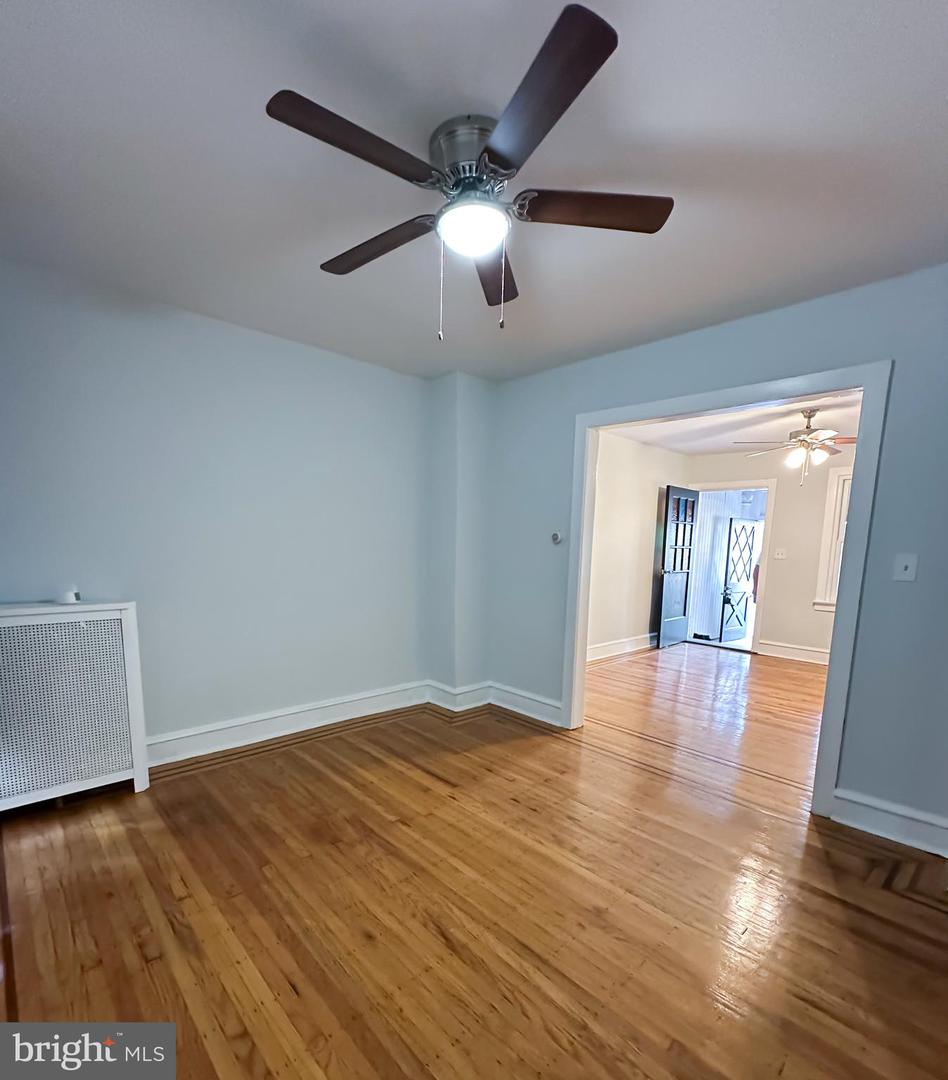 5932 Tackawanna St Property Photo 6