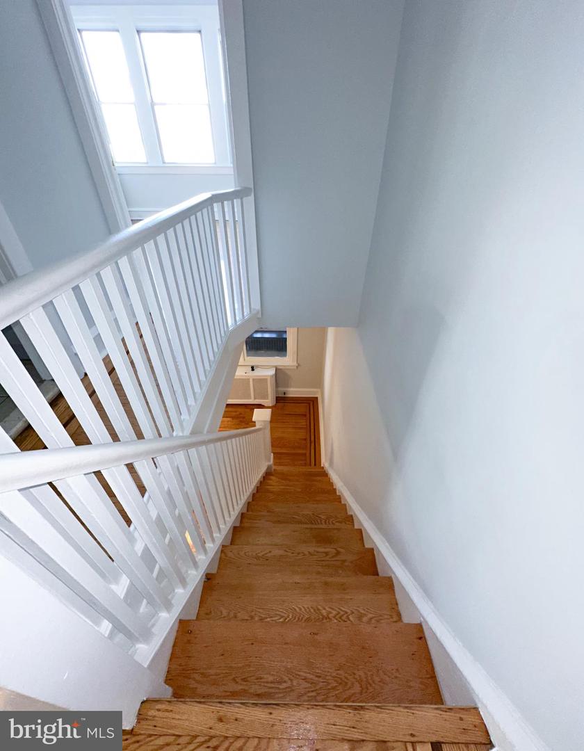 5932 Tackawanna St Property Photo 10