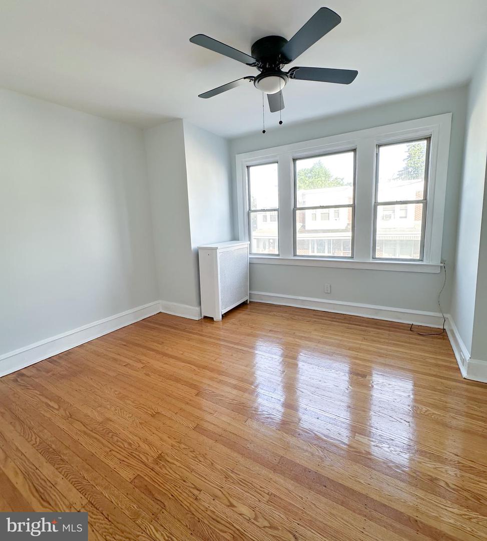 5932 Tackawanna St Property Photo 14