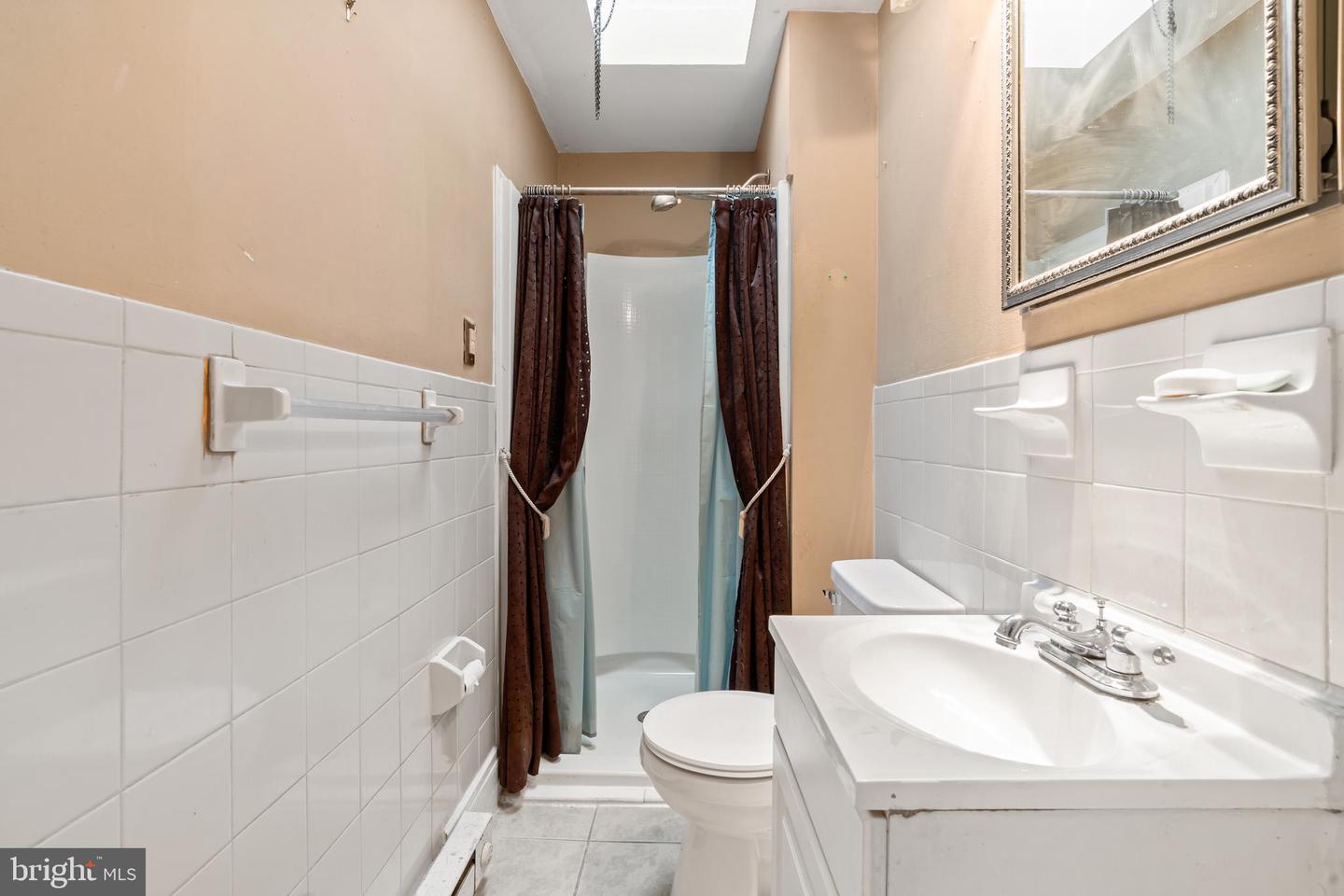 1501 Belmont Ave Property Photo 9
