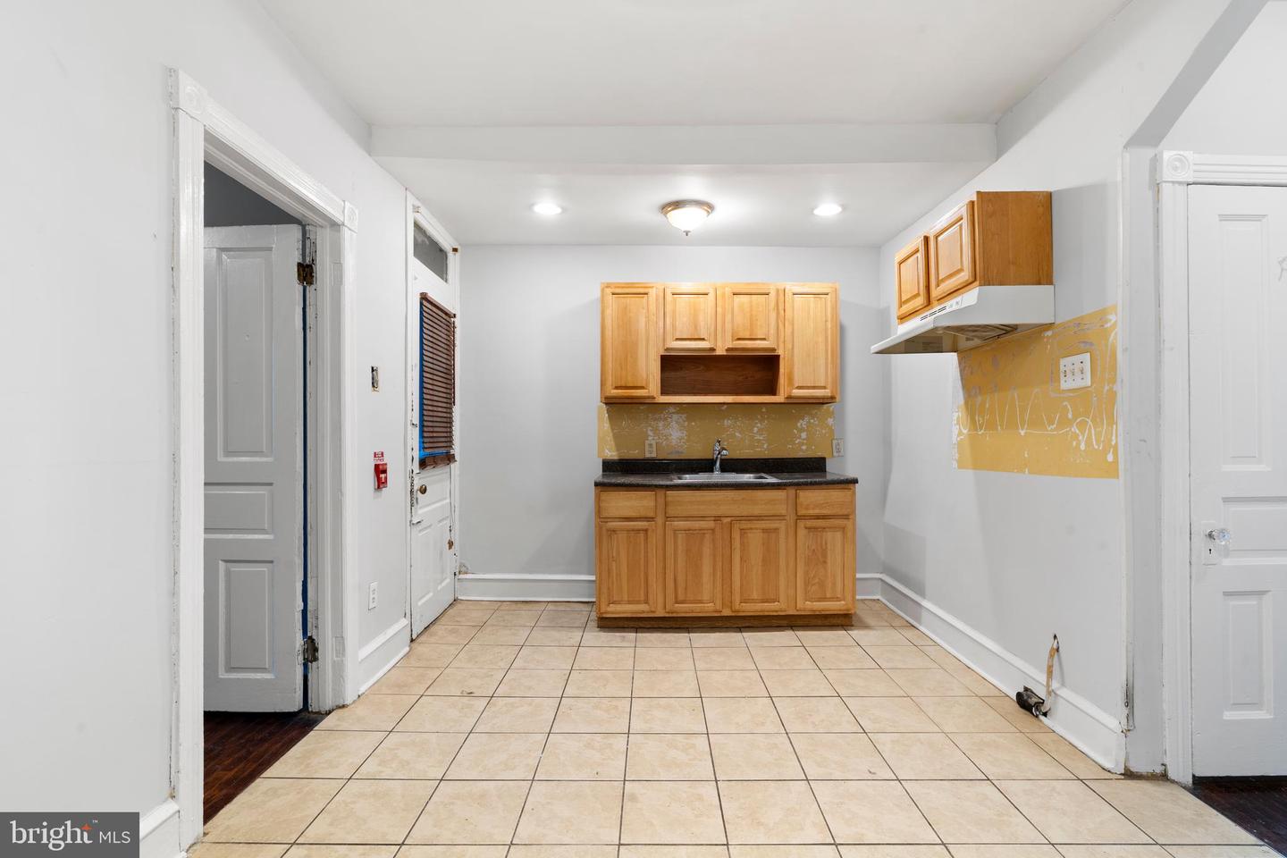 1501 Belmont Ave Property Photo 25