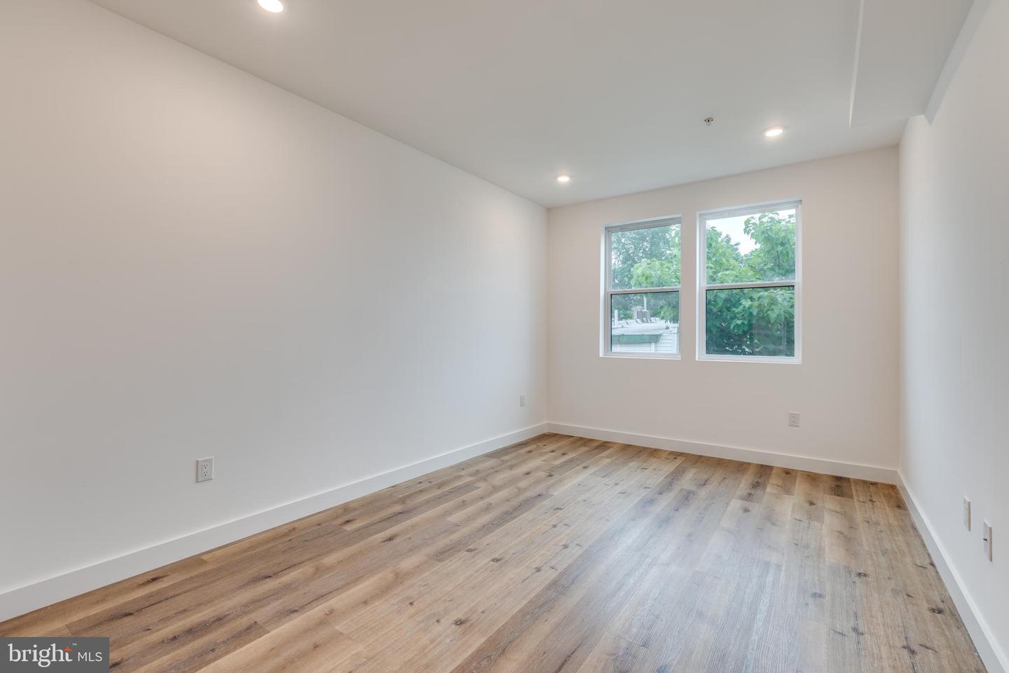2360 N 6TH ST #2 Property Photo 1