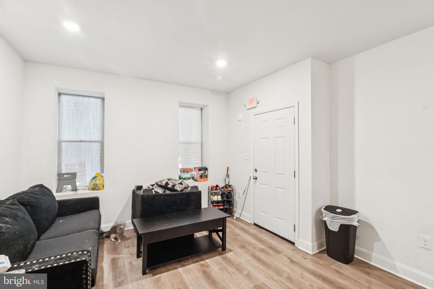 4136 Mantua Ave Property Photo 2