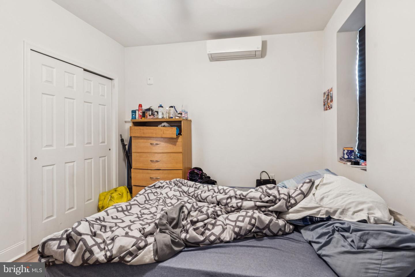4136 Mantua Ave Property Photo 5