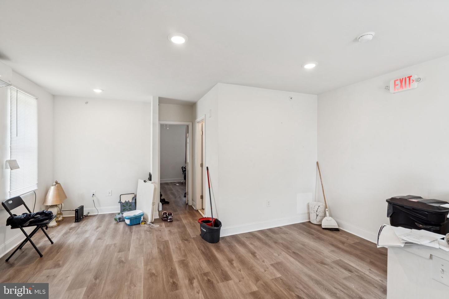 4136 Mantua Ave Property Photo 28