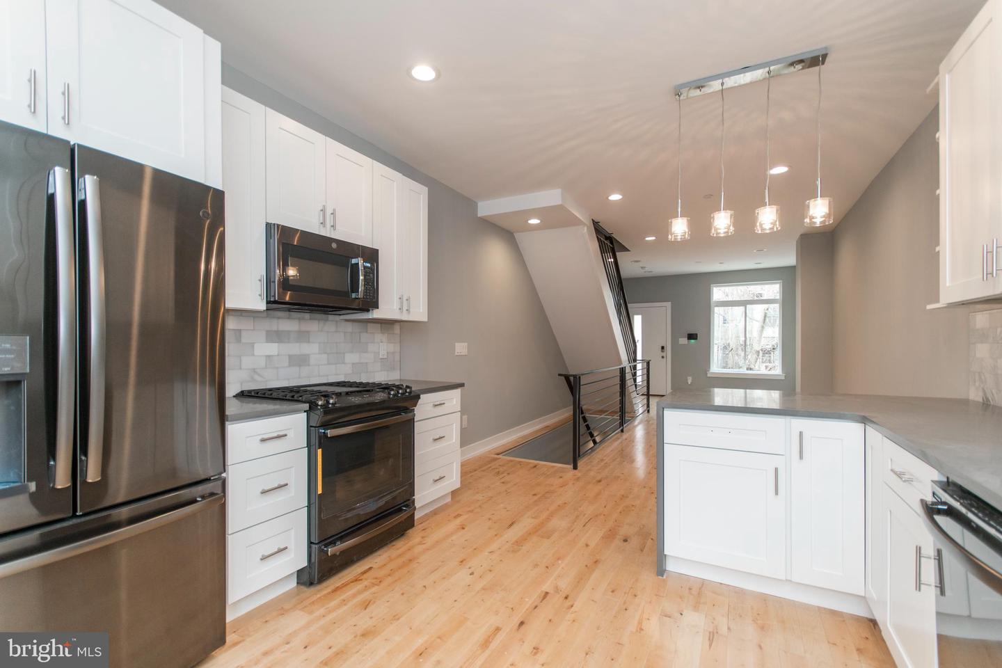 2518 Ingersoll St Property Photo 1