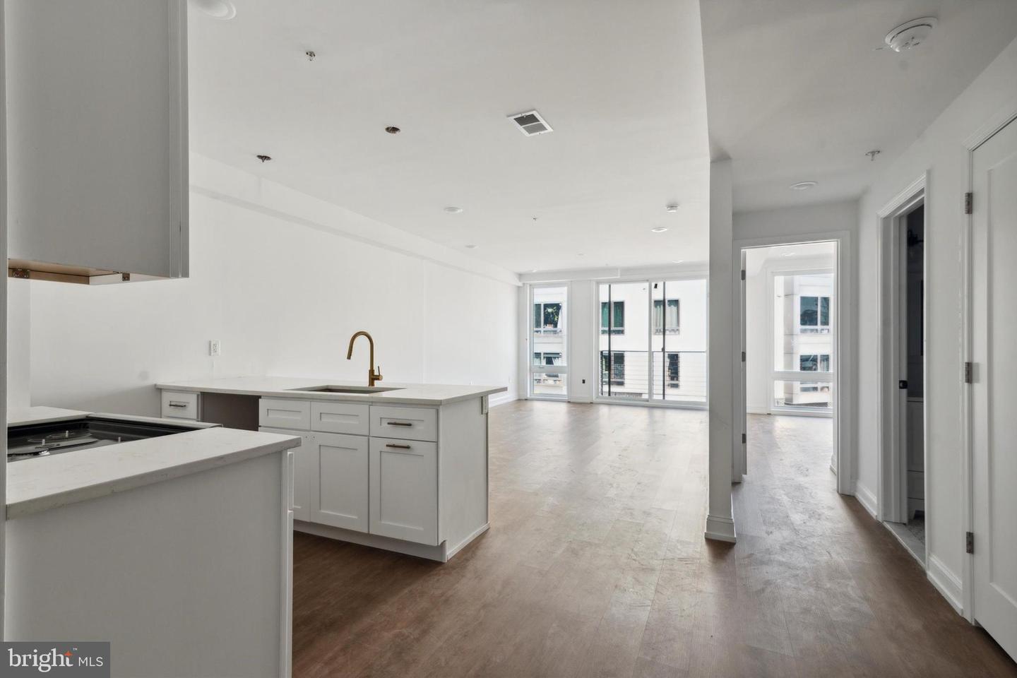 1614 RIDGE AVE #503 Property Photo 1