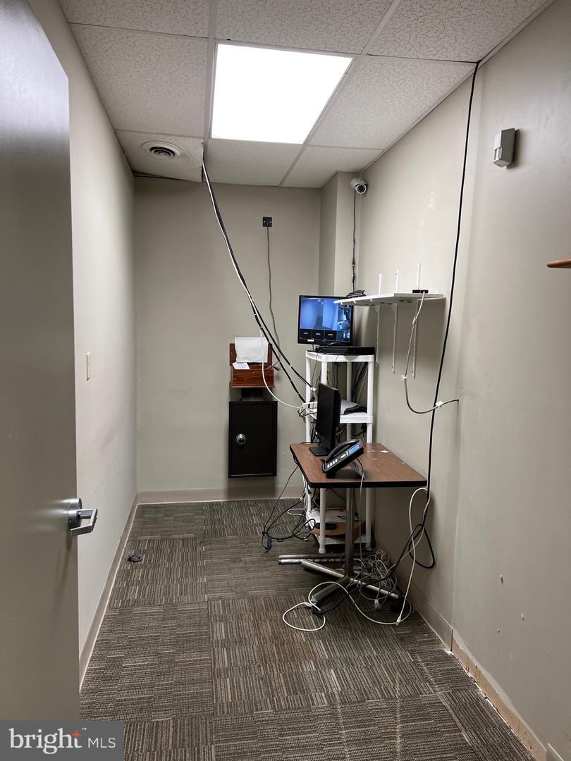 1423 Spruce St #first Floor Property Photo 6