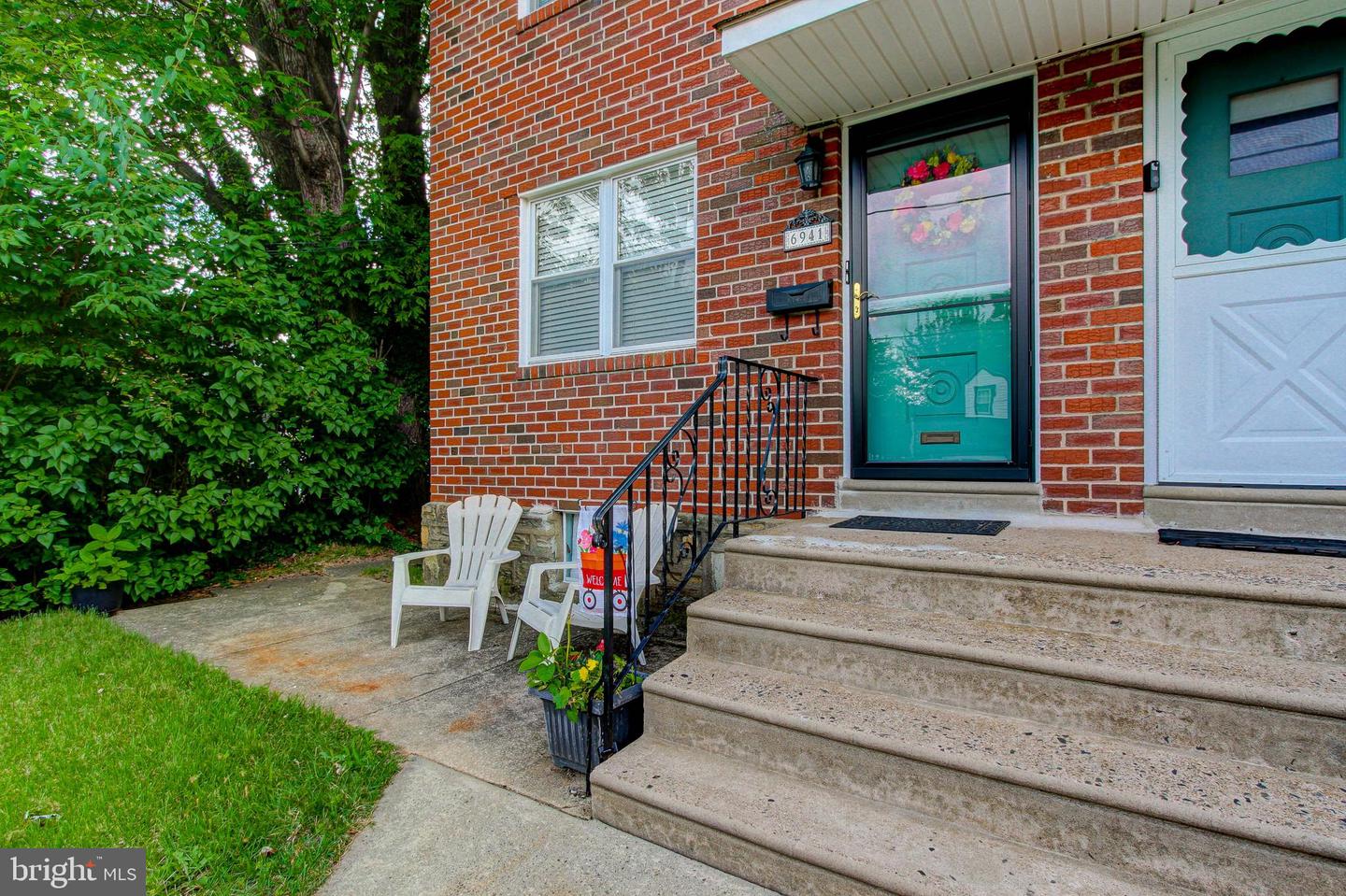 6941 Shelbourne St Property Photo 3