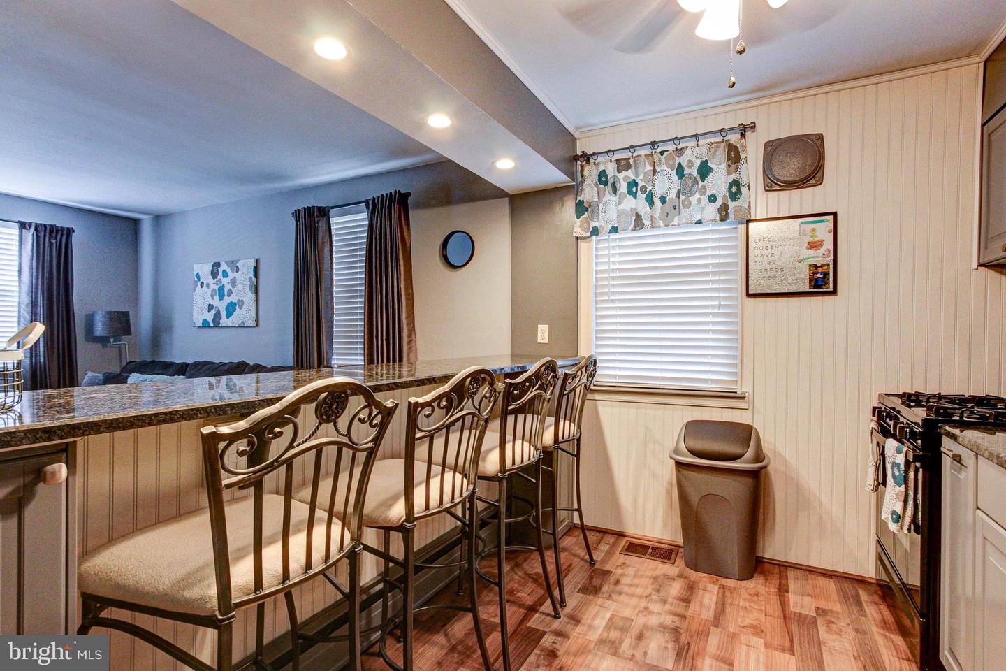 6941 Shelbourne St Property Photo 6