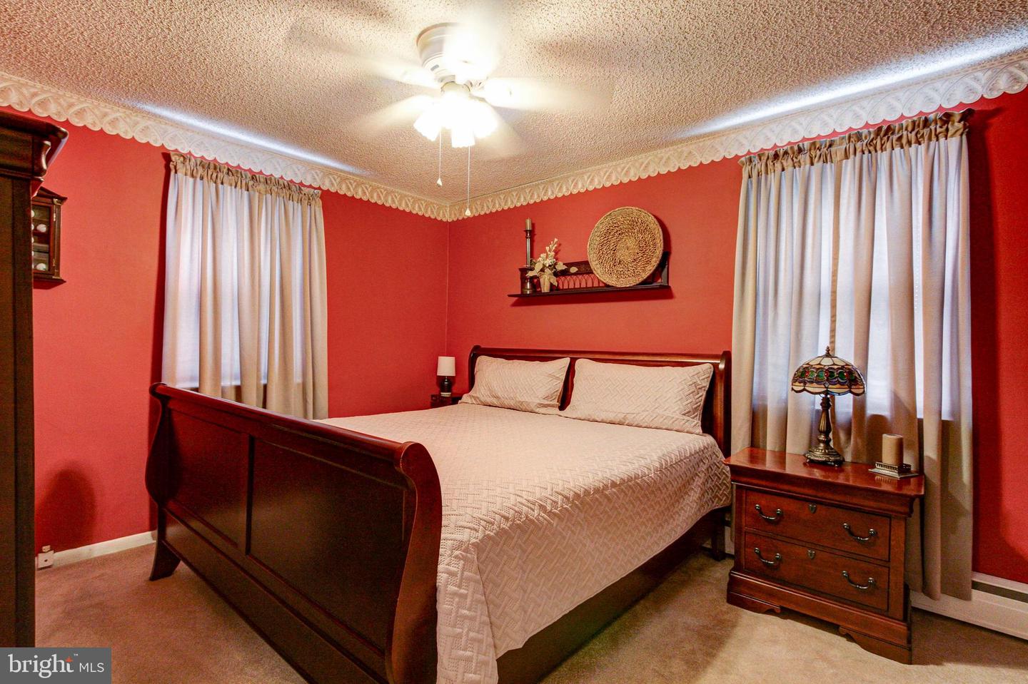 6941 Shelbourne St Property Photo 10
