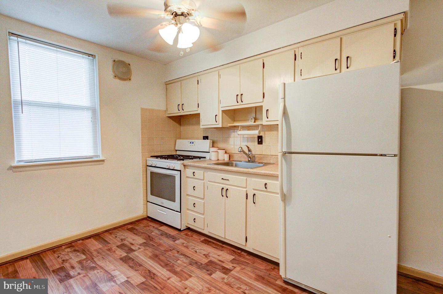 6941 Shelbourne St Property Photo 17