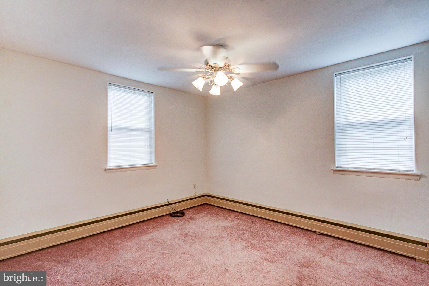 6941 Shelbourne St Property Photo 18