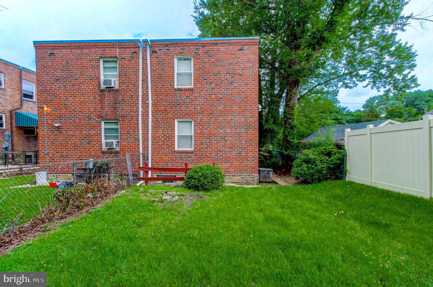 6941 Shelbourne St Property Photo 21