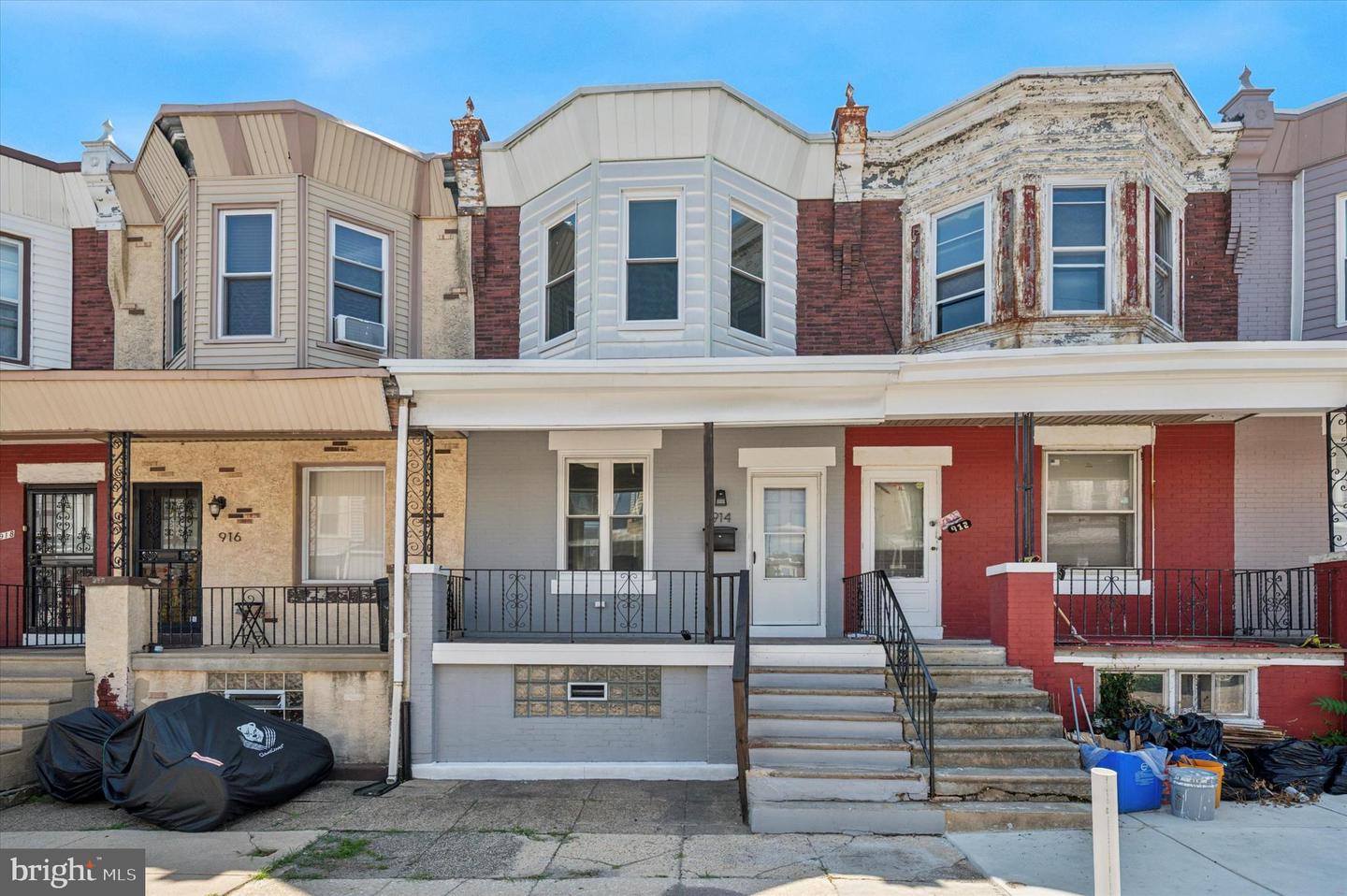 914 S Yewdall St Property Photo 1