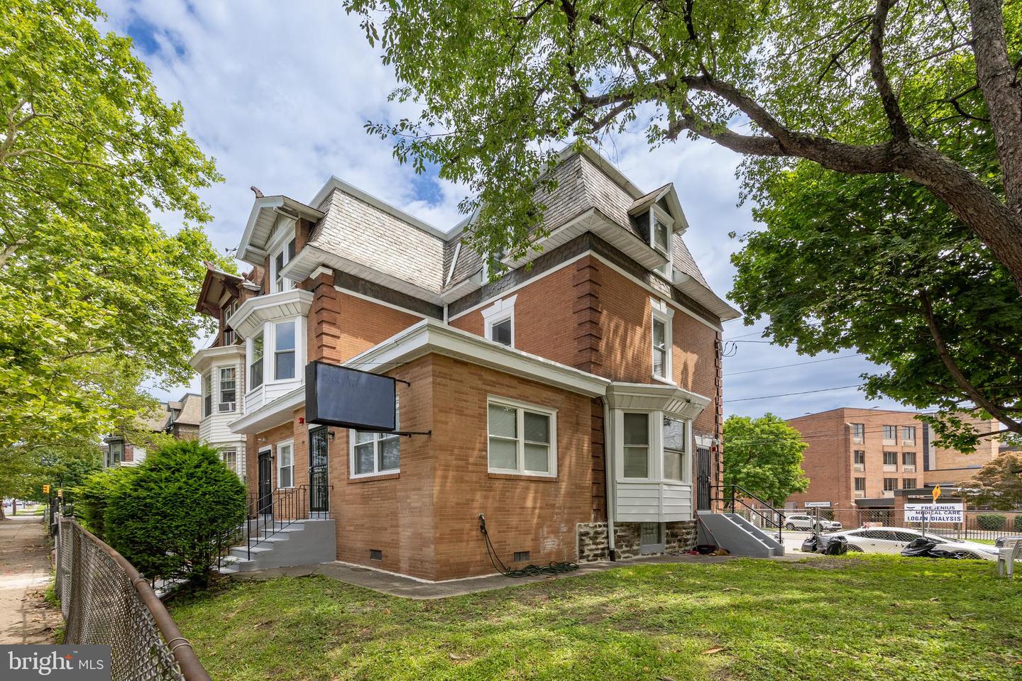 5213 N Broad St Property Photo 4