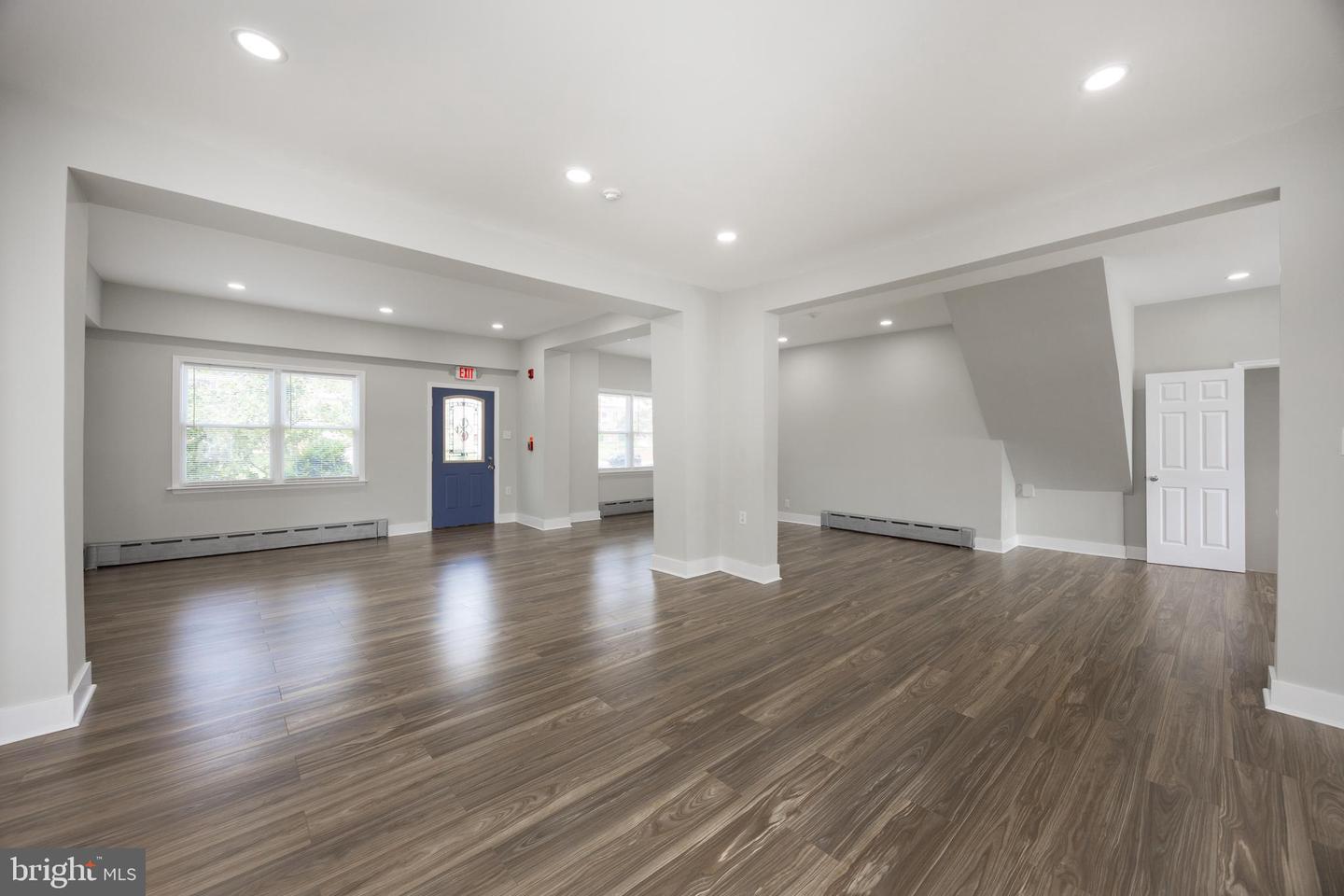 5213 N Broad St Property Photo 10