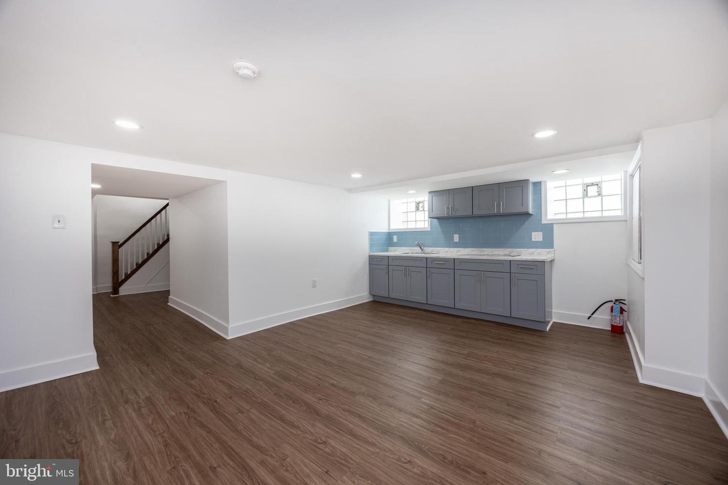 5213 N Broad St Property Photo 17