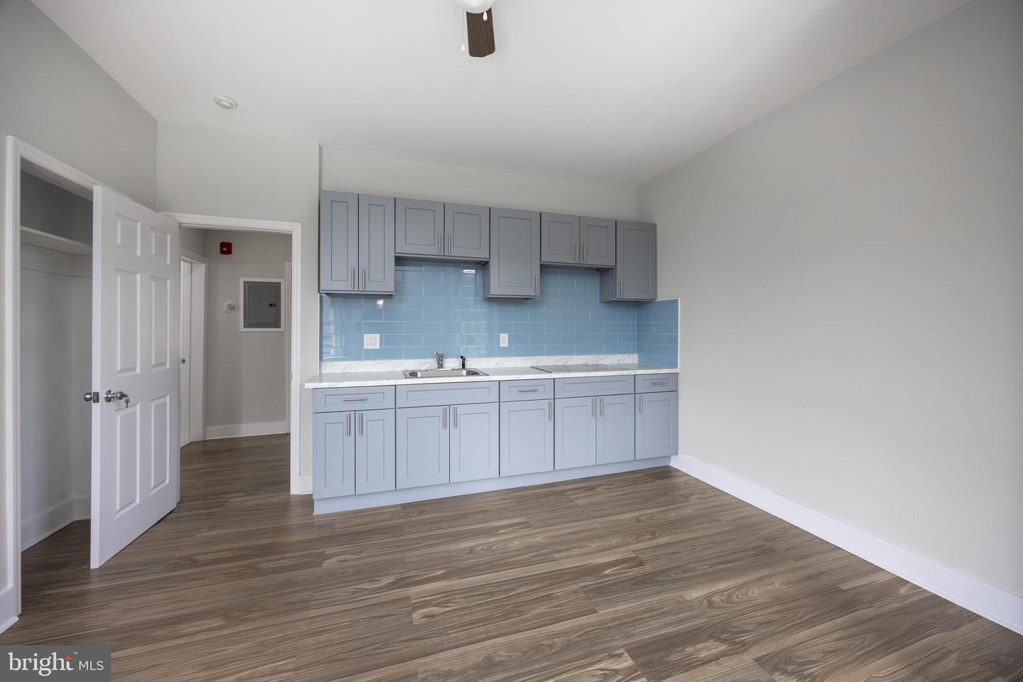 5213 N Broad St Property Photo 24