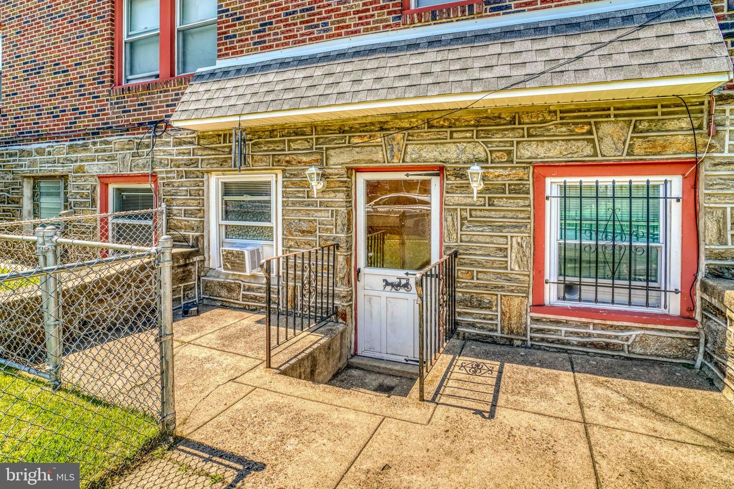 3342 Chippendale Ave Property Photo 6