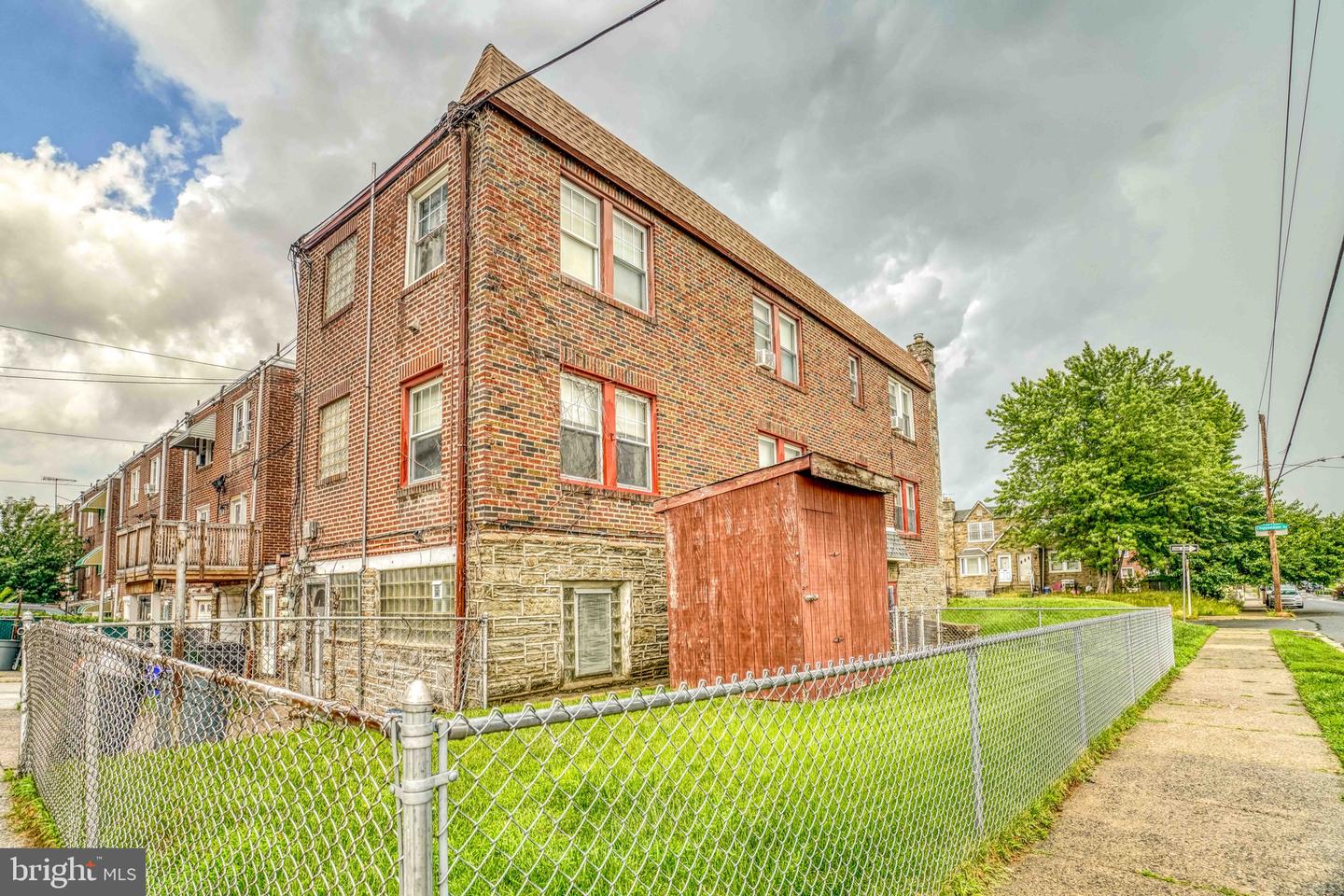 3342 Chippendale Ave Property Photo 8