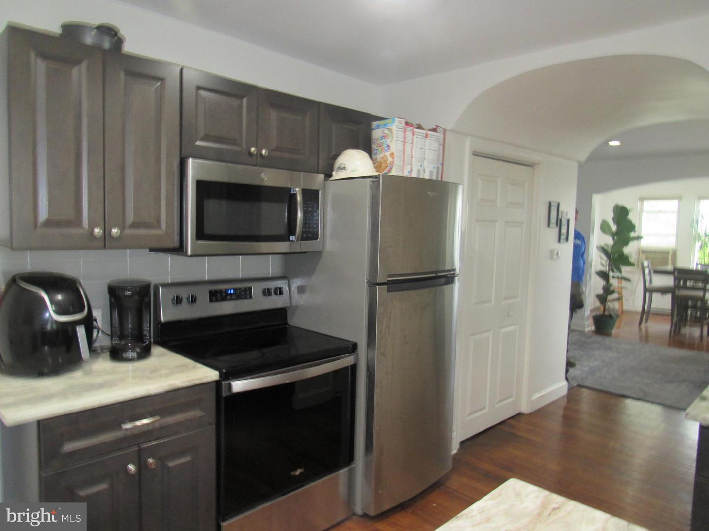 4154 Robbins Ave Property Photo 10