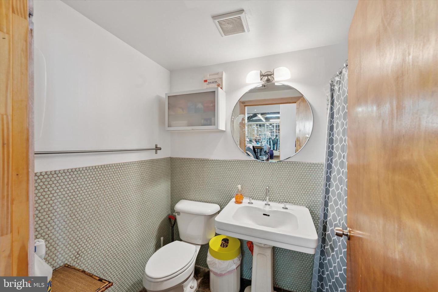 1412 S Broad St Property Photo 24