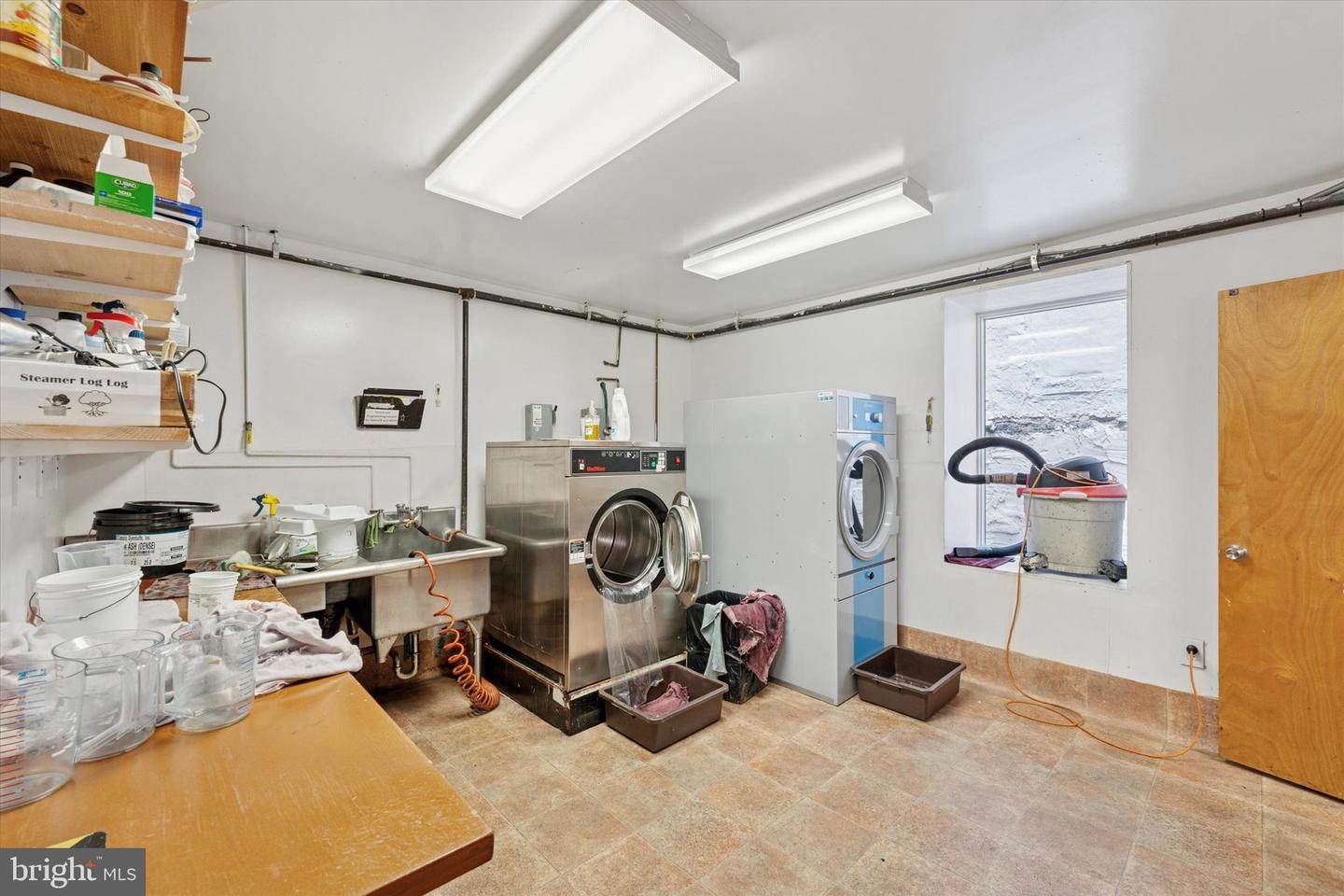 1412 S Broad St Property Photo 27