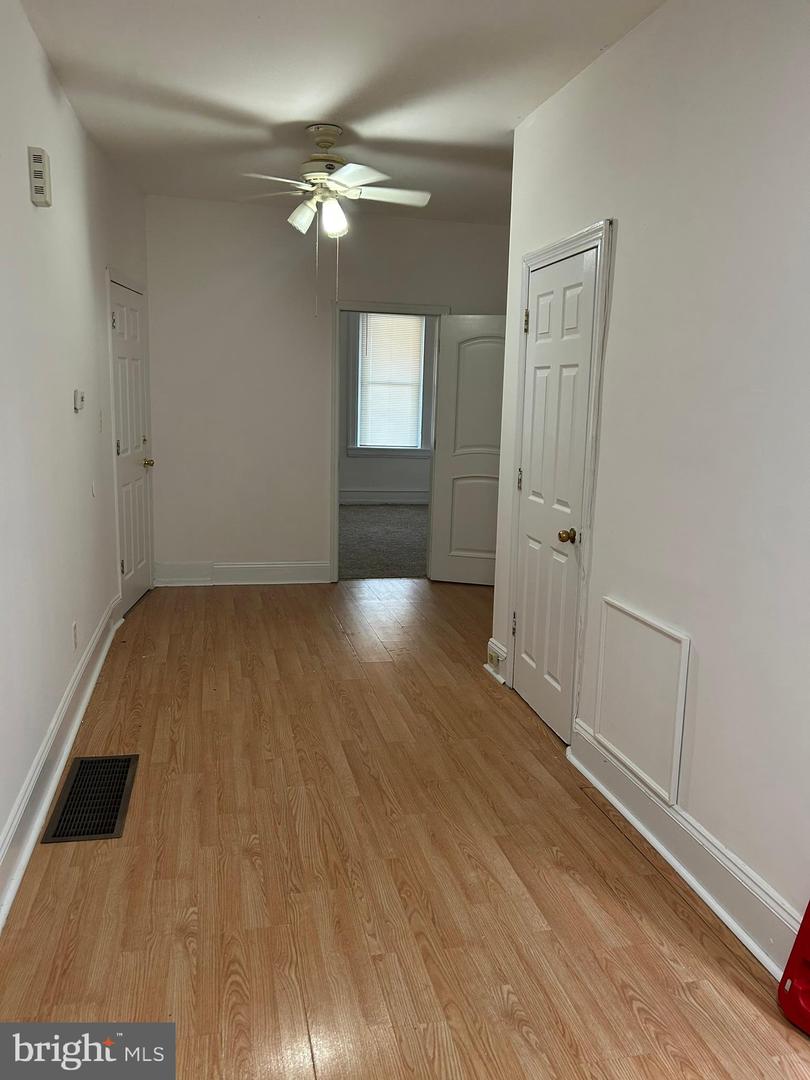 4423 Brown St Property Photo 2